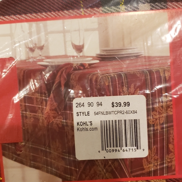 Food Network Leafy Tartan Tablecloth 60'' x 84 in. (Kohls) NWT - Picture 9 of 10